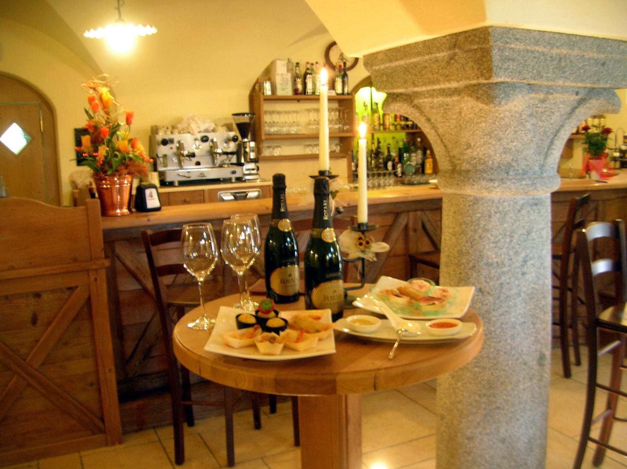 Locanda Borgo Chiese Castel Condino 外观 照片
